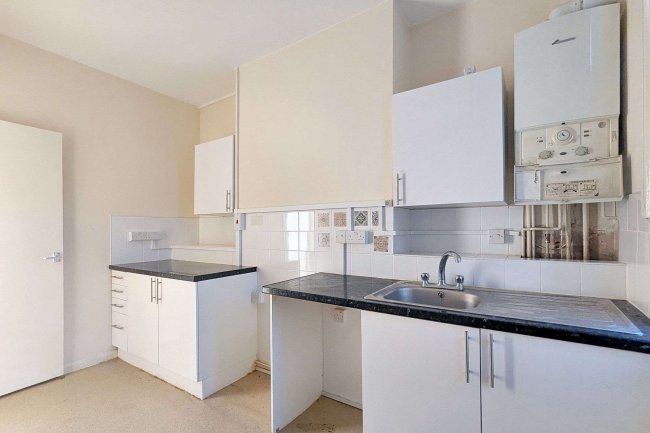 19B Tadmor Street, London W12 8AH 9