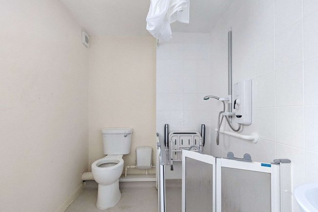 19B Tadmor Street, London W12 8AH 9