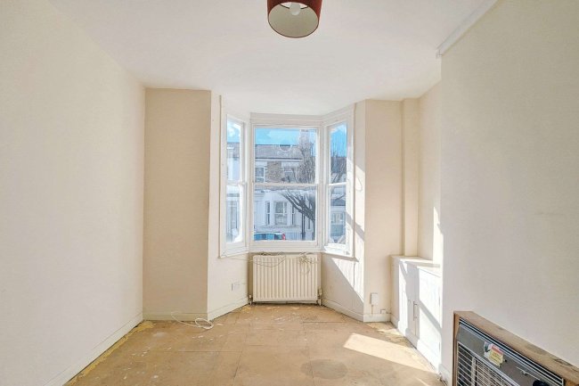 19B Tadmor Street, London W12 8AH 9