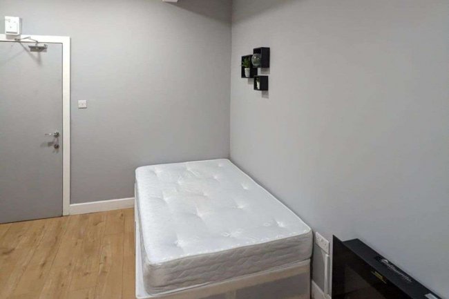 113 & 113A Cowper Road, London, W7 1EL 4