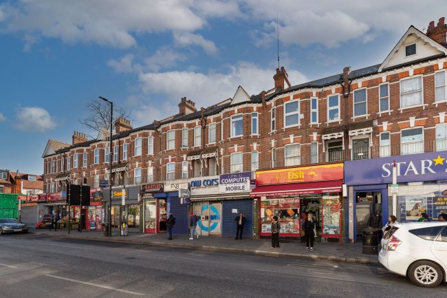 6 Crown Terrace, Cricklewood Lane, Cricklewood, London, NW2 1EY 1