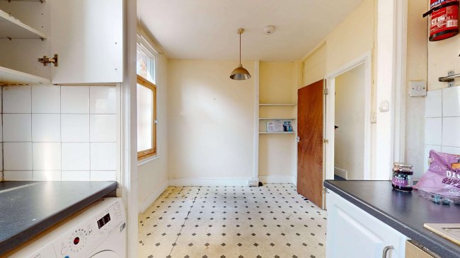 6 Crown Terrace, Cricklewood Lane, Cricklewood, London, NW2 1EY 1