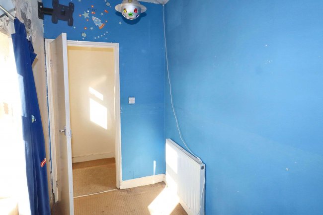 3 Common Road, Heckmondwike, Batley, WF17 7QL 5