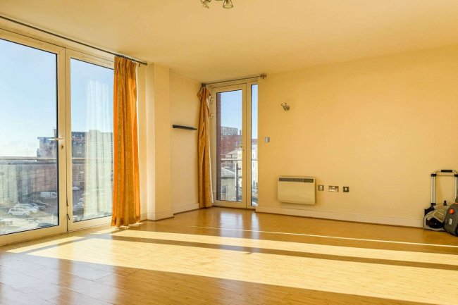 Flat 11, Ranger Court,  1 Ocean Way, Southampton,  SO14 3AG 7