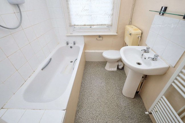 Ivy House, 2 Wharf Lane, Bourne End, Buckinghamshire, SL8 5RU 6