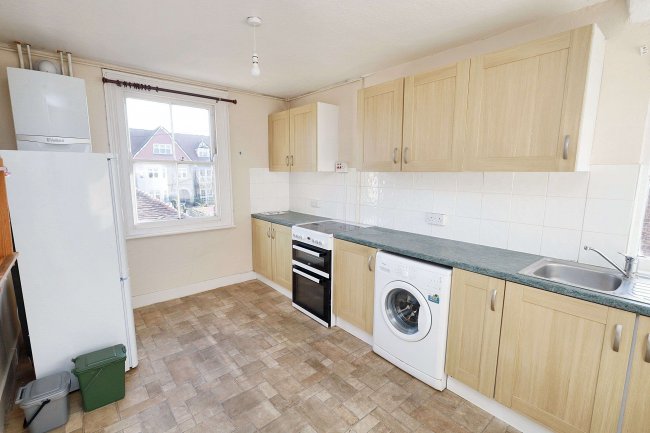 Ivy House, 2 Wharf Lane, Bourne End, Buckinghamshire, SL8 5RU 6