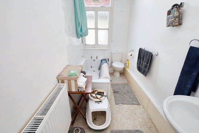 Ivy House, 2 Wharf Lane, Bourne End, Buckinghamshire, SL8 5RU 6