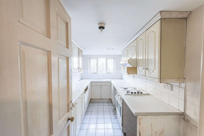 Ground Floor Flat, 30 Gilbey Road, Tooting Bec, London, SW17 0QF 7