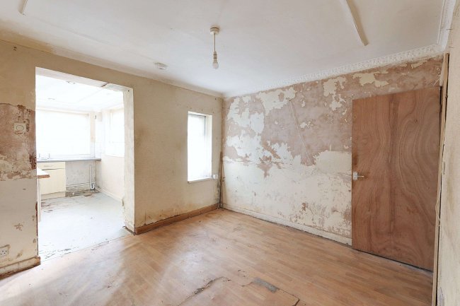 20 Perry Street, Darwen, Lancashire, BB3 3DG 4