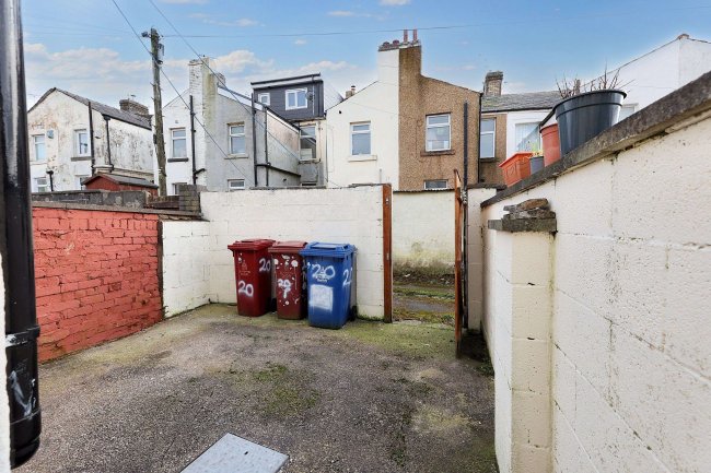 20 Perry Street, Darwen, Lancashire, BB3 3DG 4