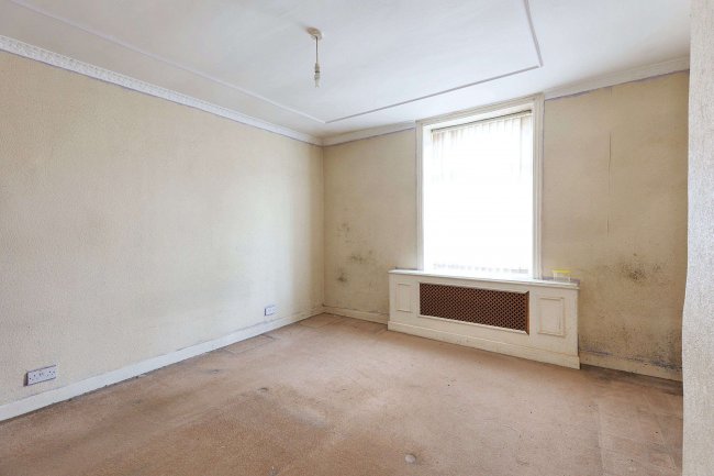 20 Perry Street, Darwen, Lancashire, BB3 3DG 4