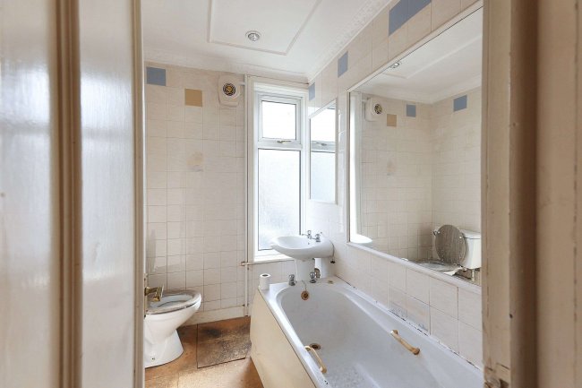 20 Perry Street, Darwen, Lancashire, BB3 3DG 4