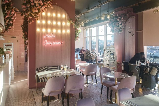 Unit 3, Clonmel Court, 14 Turnberry Quay, London E14 9GY 4