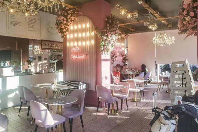 Unit 3, Clonmel Court, 14 Turnberry Quay, London E14 9GY 4