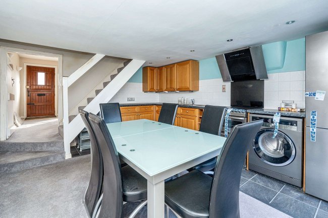 40 High Street, Wargrave, Reading RG10 8BY 4