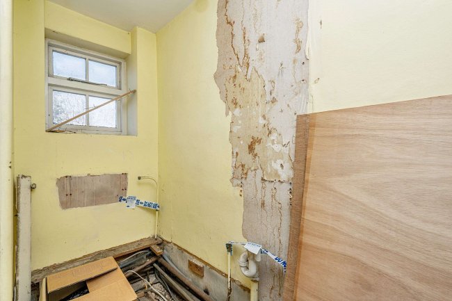 40 High Street, Wargrave, Reading RG10 8BY 4