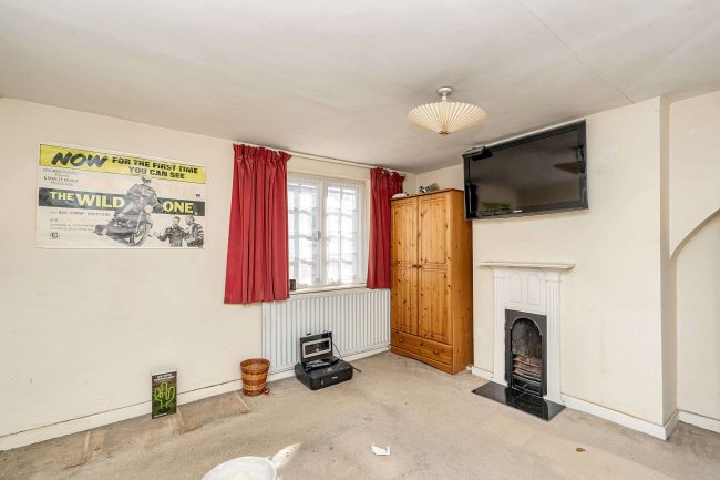 40 High Street, Wargrave, Reading RG10 8BY 4