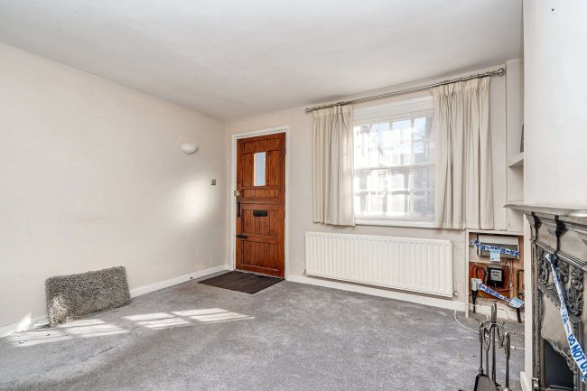 40 High Street, Wargrave, Reading RG10 8BY 4