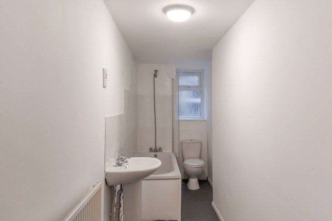 6a Radnor Park Road, Folkstone, Kent, CT19 5AU 2