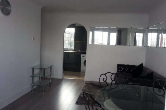 31 Caledonian Wharf, Canary Wharf, London, E14 3EN 3