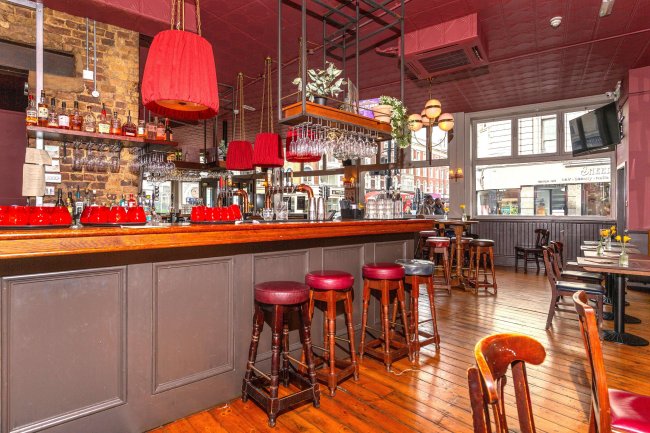 600 Kingsland Road, Dalston, London E8 4AH 8