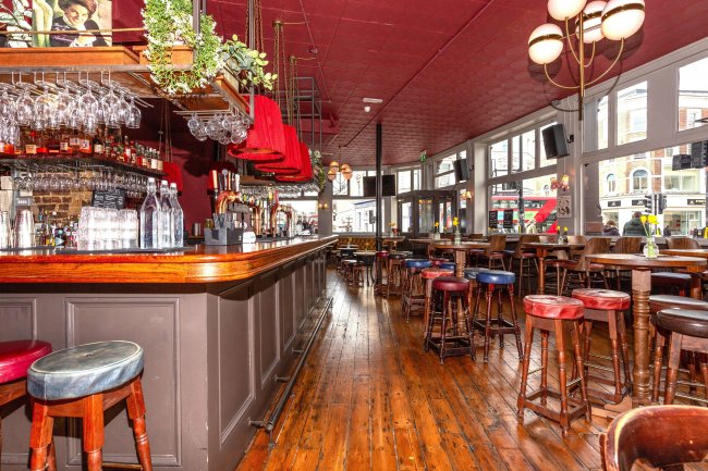 600 Kingsland Road, Dalston, London E8 4AH 8