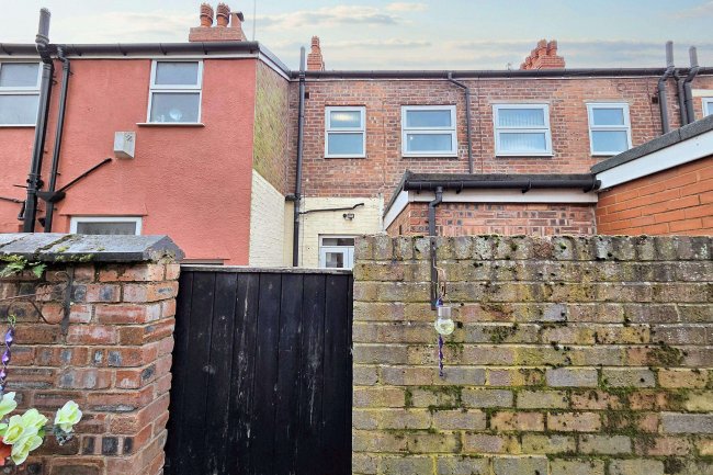 61 Duchy Street, Salford, Greater Manchester, M6 5LS 7