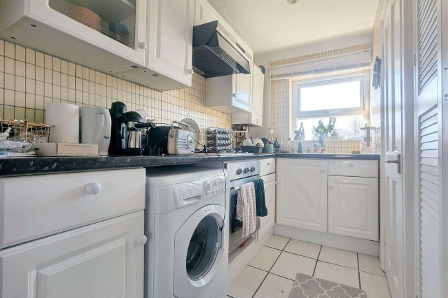 48 Dalyell Road, Brixton, London SW9 9UP 9