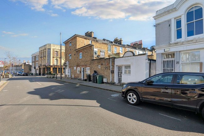 48 Dalyell Road, Brixton, London SW9 9UP 9