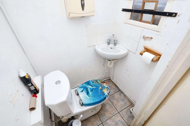 131 Colney Hatch Lane, Muswell Hill, London N10 1HD 5