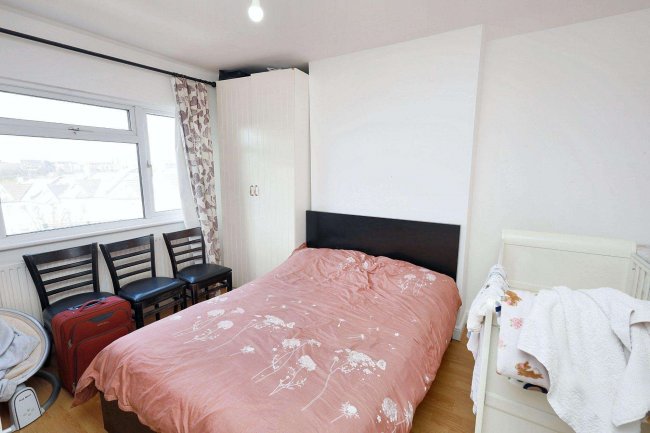 131 Colney Hatch Lane, Muswell Hill, London N10 1HD 5