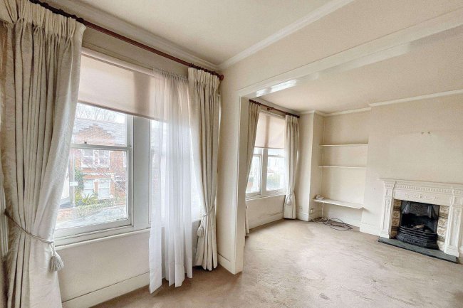 41/41A Astonville Street, London, SW18 5AN 8