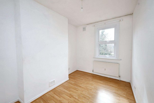 6A and 6B Crescent Road, Plaistow, London E13 0LT 8