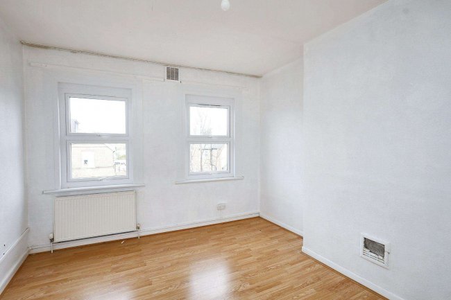 6A and 6B Crescent Road, Plaistow, London E13 0LT 8