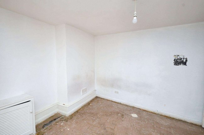 6A and 6B Crescent Road, Plaistow, London E13 0LT 8