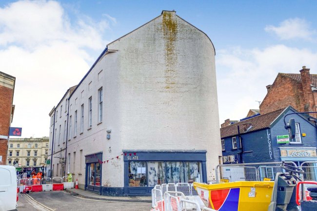 Royal Clarence House, High Street, Bridgwater, TA6 3BH 7