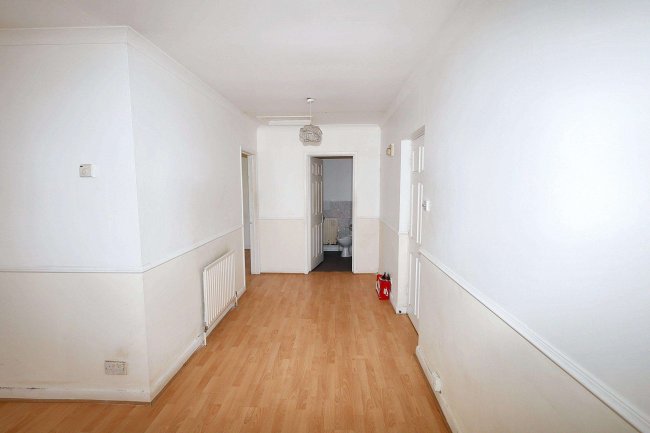 5 Lockhart Close, Ponders End, Enfield EN3 4HH 10