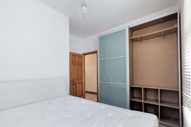 5 Furness Road, Fulham, London, SW6 2LQ 3