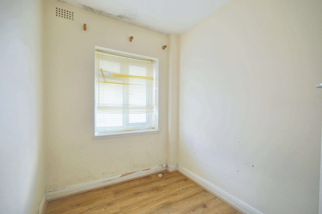 68 Empire Court North End Road Wembley, London, HA9 0AQ 2