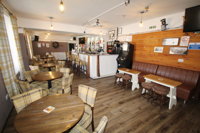 Queensberry Arms Hotel, 71-72 Main Street , Kirkconnel, DG4 6NB 3