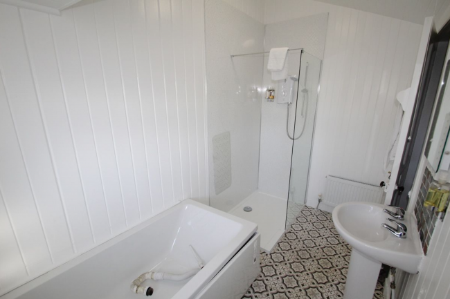 Queensberry Arms Hotel, 71-72 Main Street , Kirkconnel, DG4 6NB 3