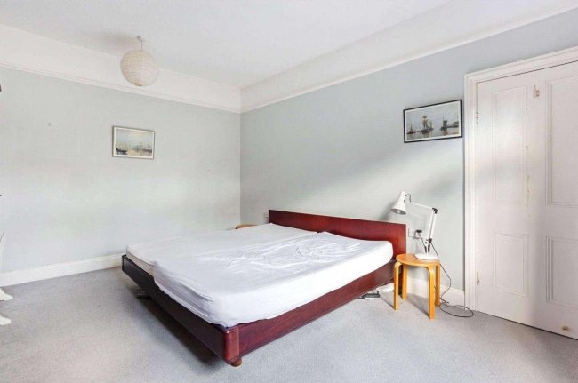 Muskegon, Lime Grove Avenue, Chilwell, Nottingham, NG9 4AR 5