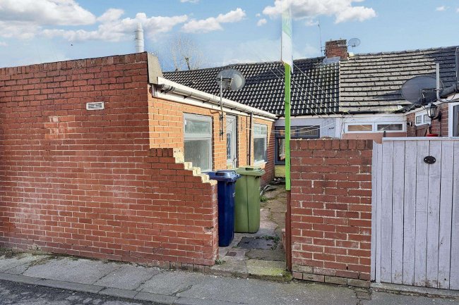 24 South View Terrace, Chilton Moor, Houghton Le Spring, DH4 5NP 5