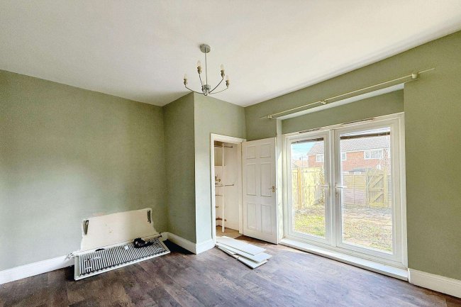 24 South View Terrace, Chilton Moor, Houghton Le Spring, DH4 5NP 5