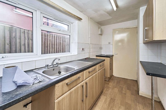 20 Grange Road, Birmingham, West Midlands B10 9QF 5