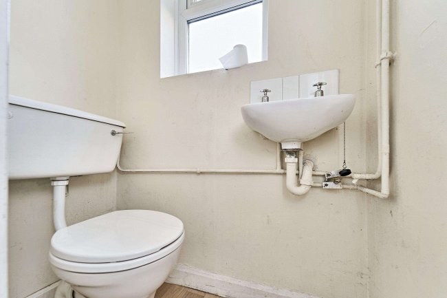 20 Grange Road, Birmingham, West Midlands B10 9QF 5