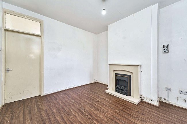 20 Grange Road, Birmingham, West Midlands B10 9QF 5