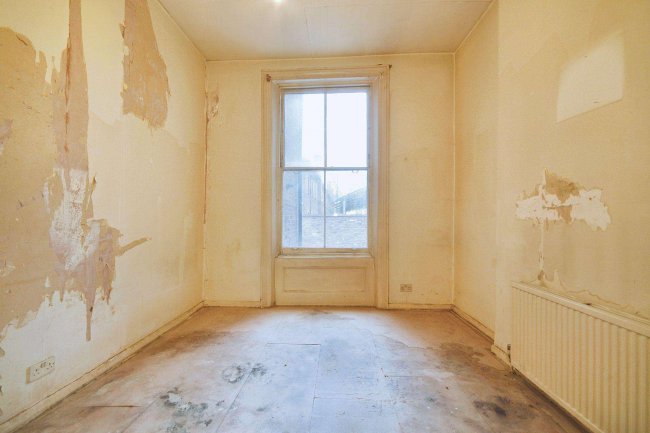 11b Chesterton Road, London W10 5LY 2