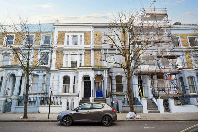 11b Chesterton Road, London W10 5LY 2