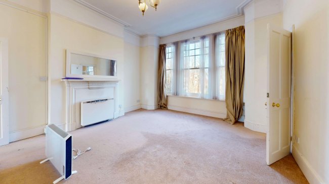 5 Coolhurst Road, Crouch End, London, N8 8EP 3